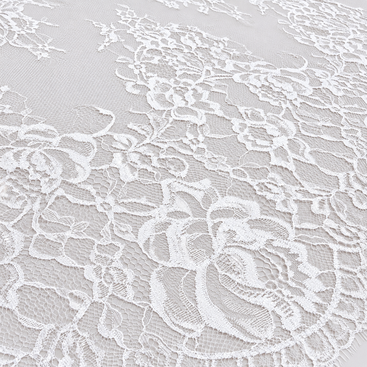 White Floral Chantilly Lace with Scalloped Edge 02