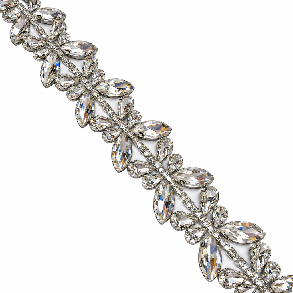 Luxury Hotfix Diamante Trim – Butterfly